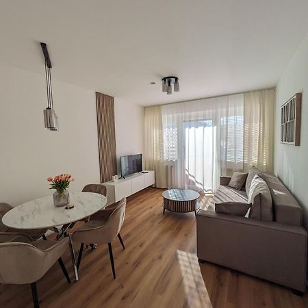 Charmante Ferienwohnung In Villach Luaran gambar